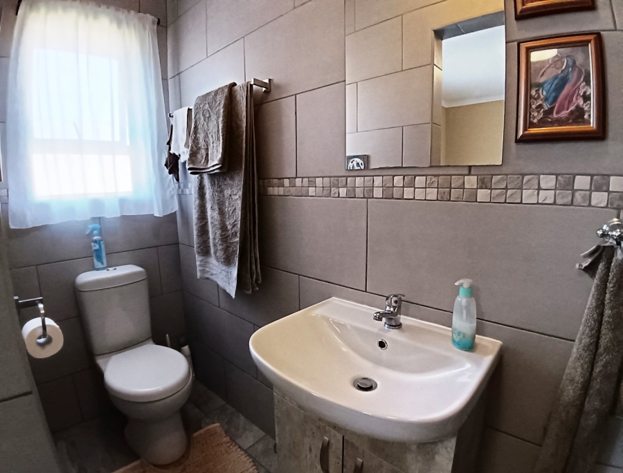 2 Bedroom Property for Sale in Island Cove Western Cape